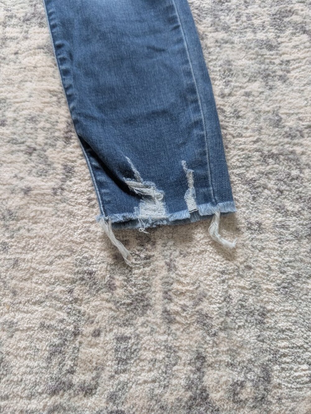 Judy Blue Skinny Jeans 7/28 Distressed Raw Hem Stretch Denim Medium Wash - Picture 2 of 5